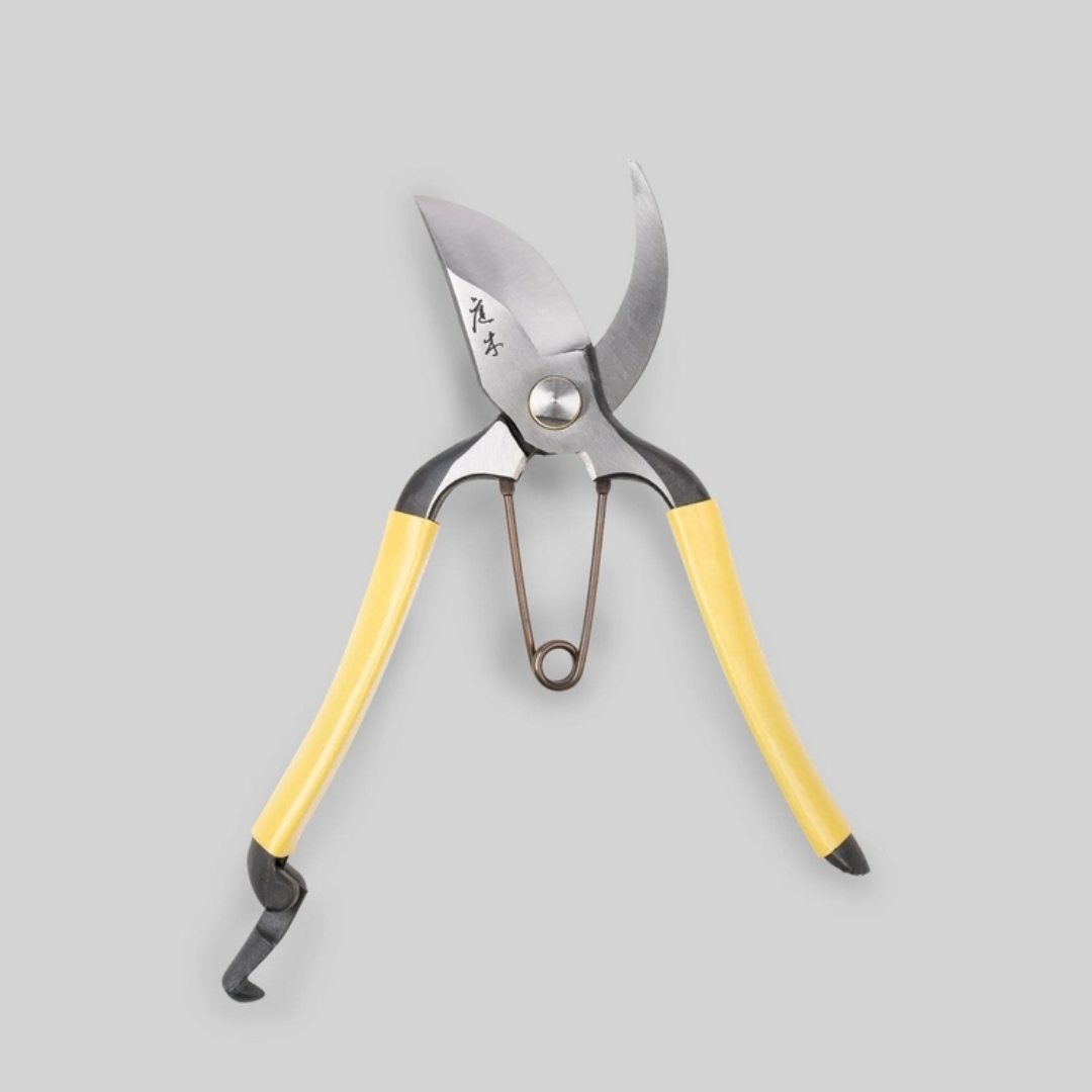 Niwaki Gr Pro Secateurs Right Hand, Gardening, Bloomist, Wooden Handle, Made in United States, Scandinavian Living