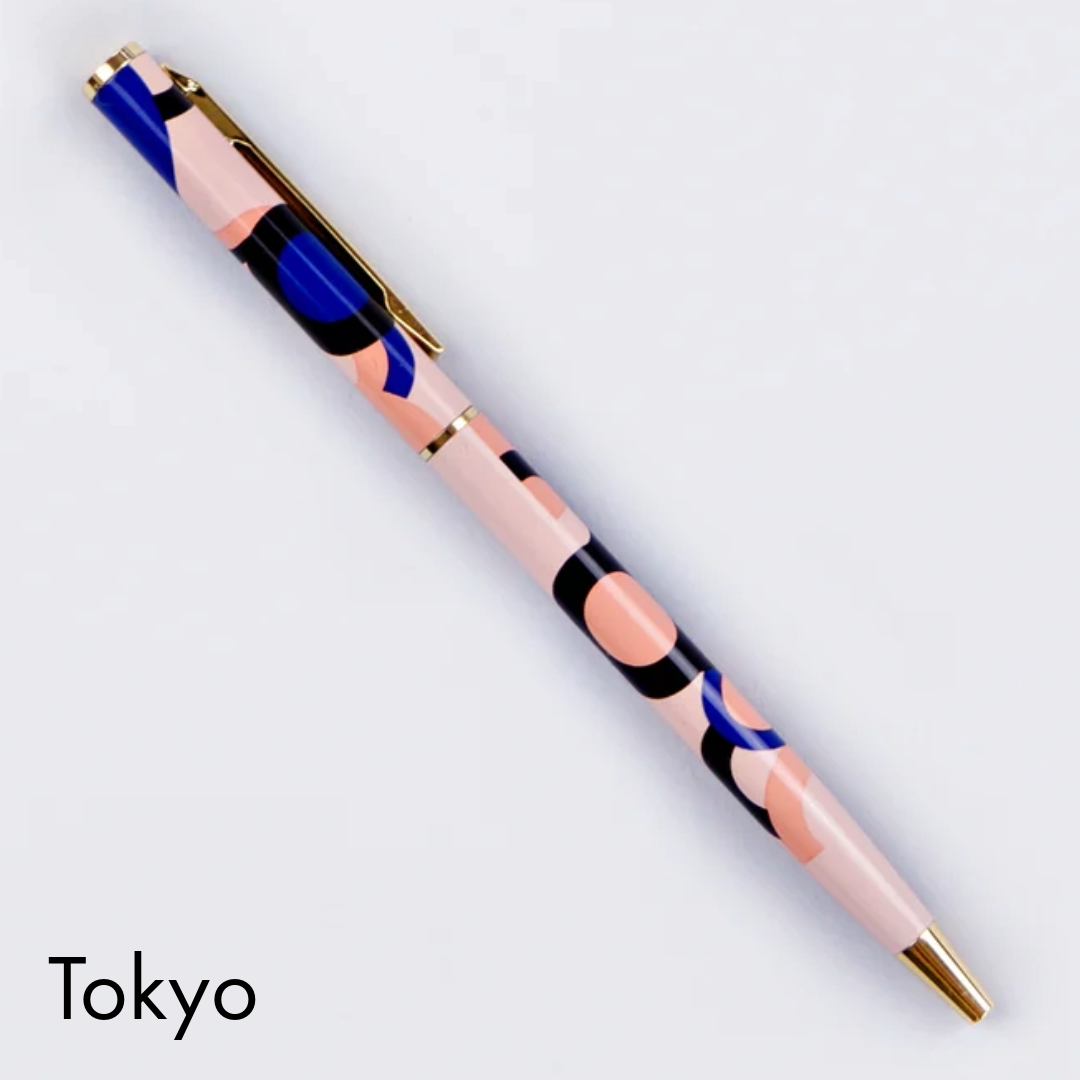 Style-conscious stationery shoppers
Fashion-inspired gifts
Customers looking for eco-friendlier writing tools
Retailers after stationery with “statement piece” energy
Specs:
Slimline metal body with olive + blue check print on cream
Gold plated (no tarnish, all luxe)
Black, fineline ballpoint ink
Refillable (refills sold separately)
wholesale pens, refillable pens wholesale, designer stationery wholesale, check print pen, stylish desk accessories, eco-friendly pen wholesale, slimline pens, fashion