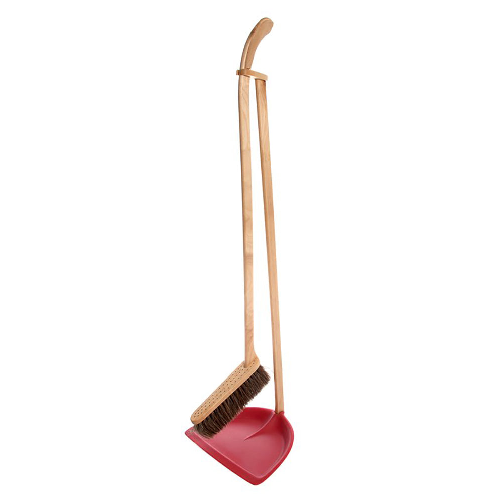 Iris Hantverk Standing Dustpan and Brush Set - Huset | Your house for modern Scandinavian living