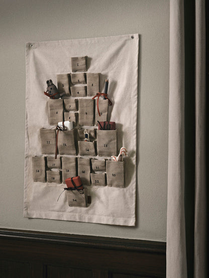 Pine Christmas Calendar - Maxi