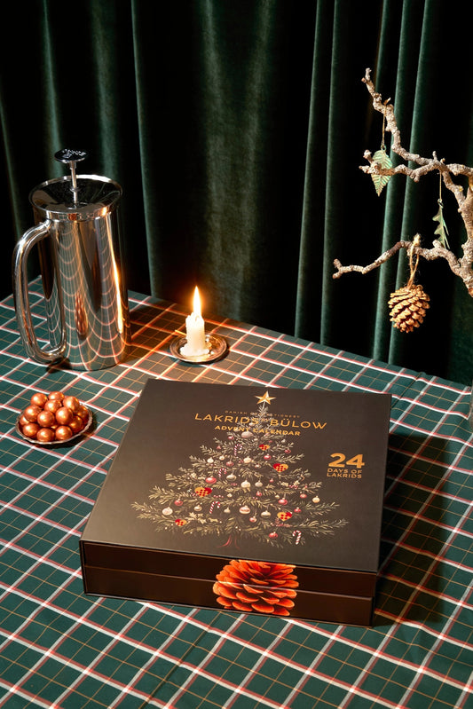 x Can you imagine a better way to enjoy December than with 24 days of unique taste experiences? In this Danish Gourmet Licorice advent calendar, from all-time favorites to limited flavors, this gift is perfect to share with a loved one and to create sweet, magical moments this Christmas for yourself. Presented in a fully recyclable box, you have the opportunity to make December a little more memorable. &nbsp; 