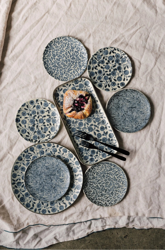 Capture the essence of water, air, earth, and fire with the dinner plate from the Element collection. It soothes, revives, grounds, and ignites— awakening our natural connection to the elements.