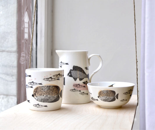 Swedish illustrator Jenny Von Dobein's designs are truly fantasy and fun. Her illustrations are inspired by childhood imagery of treehouses and animals. Drawn with stunning graphic detail and imaginative scenery they spark an adult's imagination just as easily as a child's.