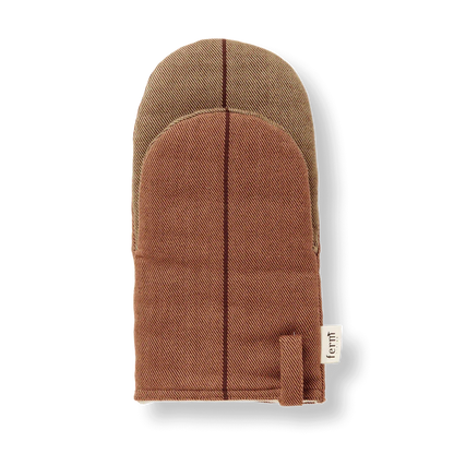 The Hazel color is a warm terracotta that is going to elevate your baking or cooking experience