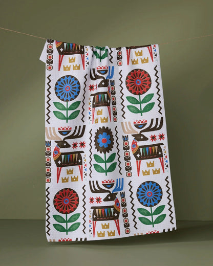 Exciting new Christmas tea towels that are fast absorbing and quick drying. Made from recycled materials they will quickly become the solution to all you tea towel needs. Not to mention the patterns are vintage and elegant that you can display hanging around your kitchen for some joy and holiday spirit. Find them at Huset a Scandinavian store in Venice Beach.