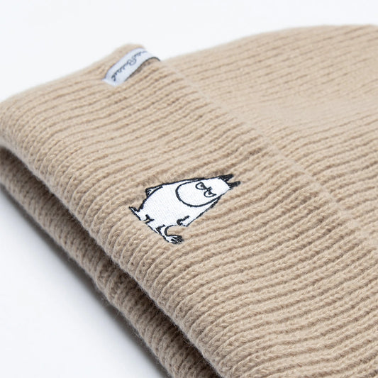 Close up photo of moomin temper beanie biege