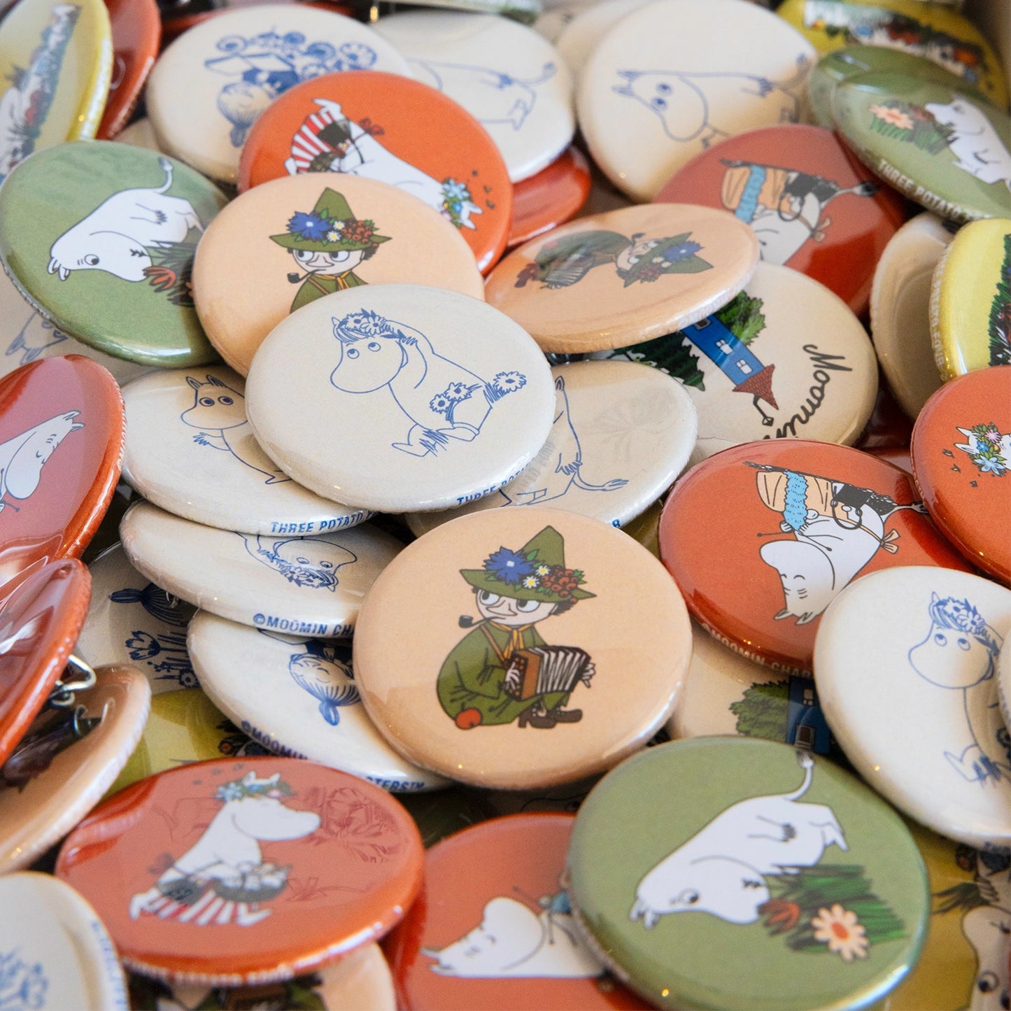 Moomin Circle Pins