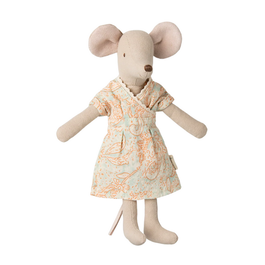 The 2025 Mum mouse that Maileg has released wears a floral dress.