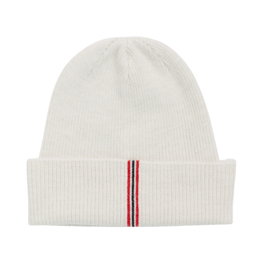 White beanie that is thin but super flattering for men and wome. Scandinavian, Norwegian fashion that can be found in Los Angeles in Venice Beach at Huset Shop.