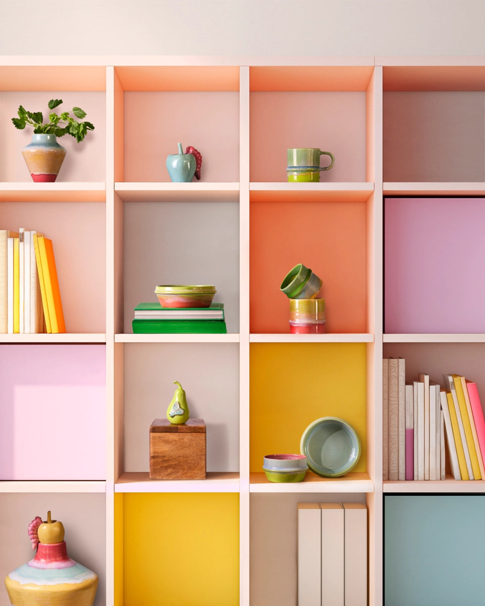 An absolute must-have for a playful yet practical home, this lovely mug is the perfect embodiment of KIMPOP's creative identity and Kähler's ceramic heritage. Perfect for hot or cold beverages, this mug makes the ideal gift for many occasions. Poppery is an excitingly vibrant collection by Kähler and KIMPOP, a Danish design duo comprising Sofie Linde and Joakim Ingversen, two exceptionally exuberant and creative characters in Danish pop culture. The collection is a shift from Scandinavian design norms throu