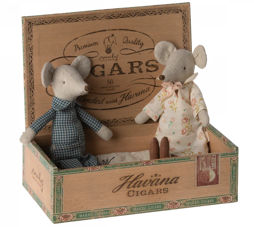 Maileg Grandma and Grandpa Mice in Cigarbox
