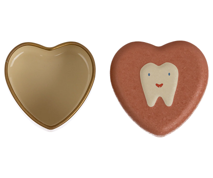 As your child loose their teeth you’ll need a safe place to keep them. This tooth box is the perfect size and will do just that. It has a picture of a smiling tooth on the top and the tin is in the shape of a heart. Losing a baby tooth is the ultimate sign of becoming a big kid and a big event for a kid. This adorable tin is the perfect little container for kids to put their teeth when they fall out! They can leave the tin under their pillow or in a special place in their room and then the tooth fairy can l