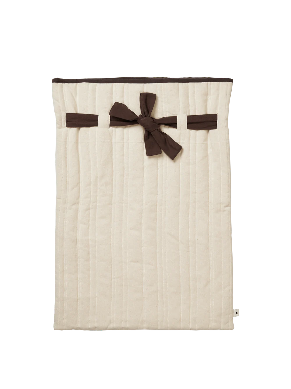 The Vari Quilted Sack is a spacious gift bag with a drawstring pull in soft earthy tones that will elevate your christmas or holiday gift giving or decor. They are found at Huset Shop in Venice Beach a Scandinavian Store. These are Danish holiday decor items