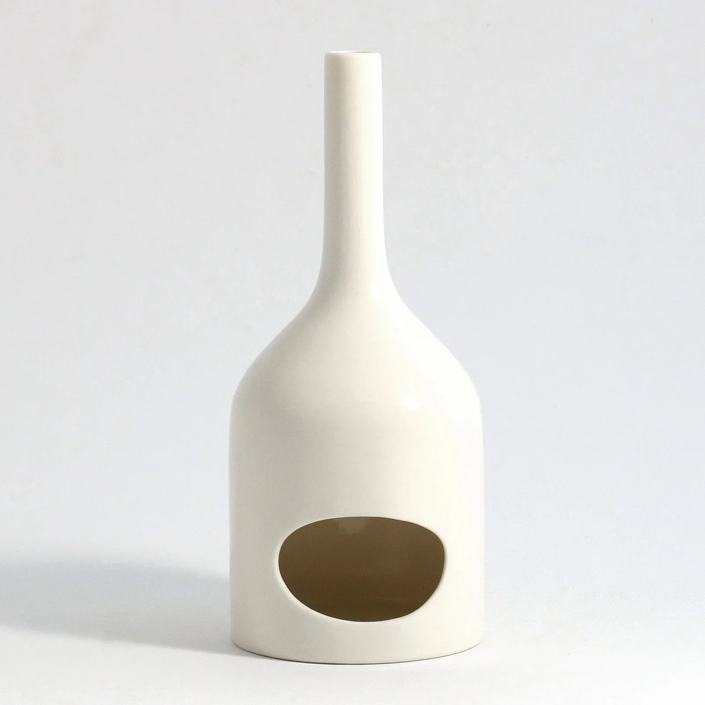 Perfect for cold winter nights, Ghost Light Junior haunts your home while also brightening up dark corners. The Ghost is hand cast and glazed in transparent porcelain. Halloween decor from Denmark find it at Huset Shop a Scandinavian Store in Venice Beach.