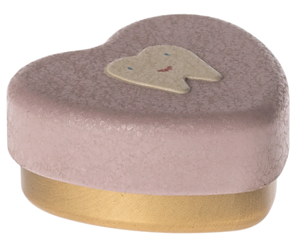 As your child loose their teeth you’ll need a safe place to keep them. This tooth box is the perfect size and will do just that. It has a picture of a smiling tooth on the top and the tin is in the shape of a heart. Losing a baby tooth is the ultimate sign of becoming a big kid and a big event for a kid. This adorable tin is the perfect little container for kids to put their teeth when they fall out! They can leave the tin under their pillow or in a special place in their room and then the tooth fairy can l