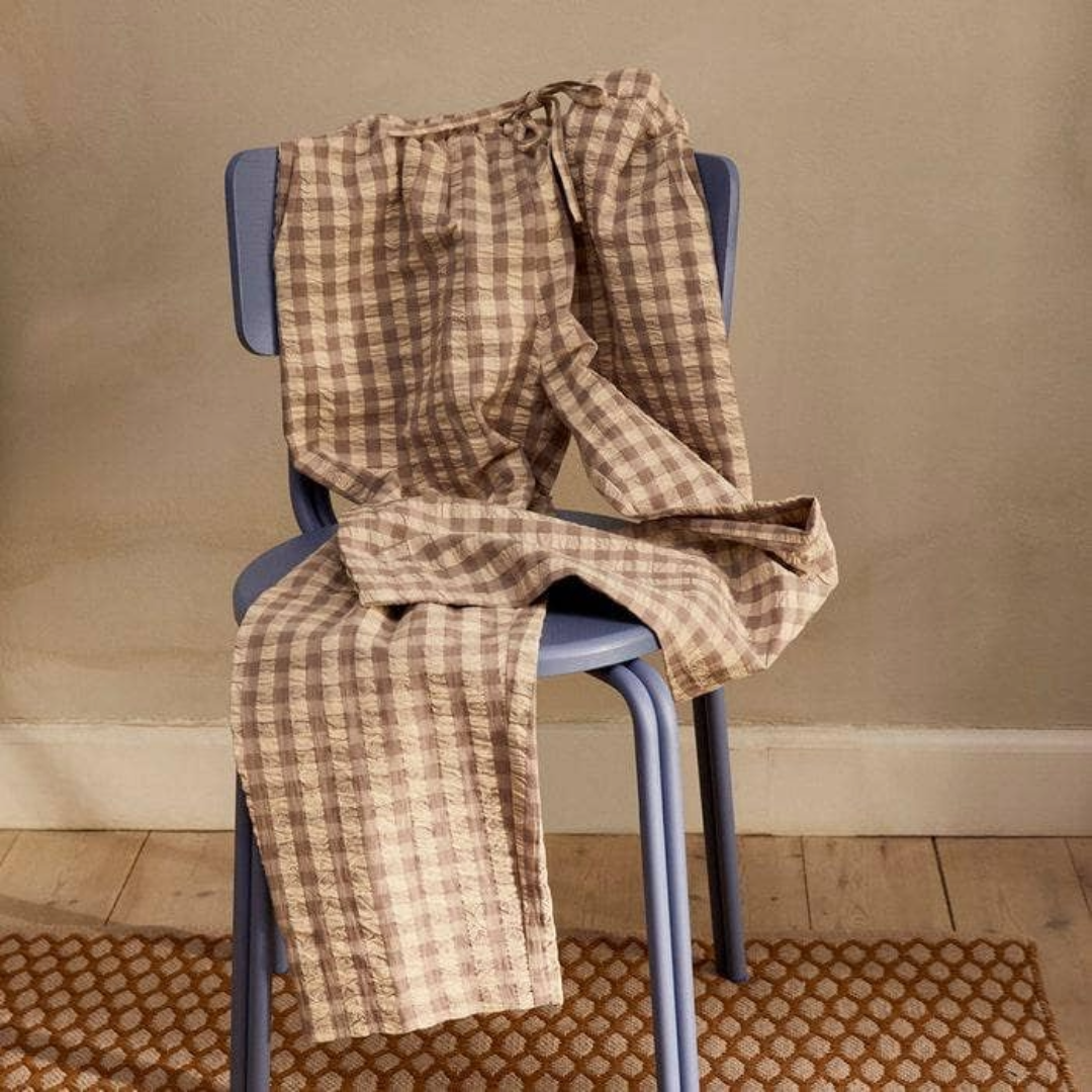 Bæk&Bølge Barbara Lounge Pants, Danish Interior Design, Gingham, Blue, Green, Gray, Soft, Lightweight, 100% organic cotton, Stylish loungewear that takes you from indoor to outdoor and day to night. Make of 100% cotton these danish fashion pieces will feel amazing and make your hot days cooler.