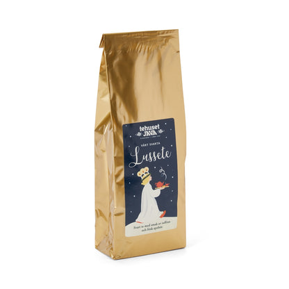 A Christmas tea from Tehuset Java, one of our many Christmas blends that brightens up the Christmas darkness.