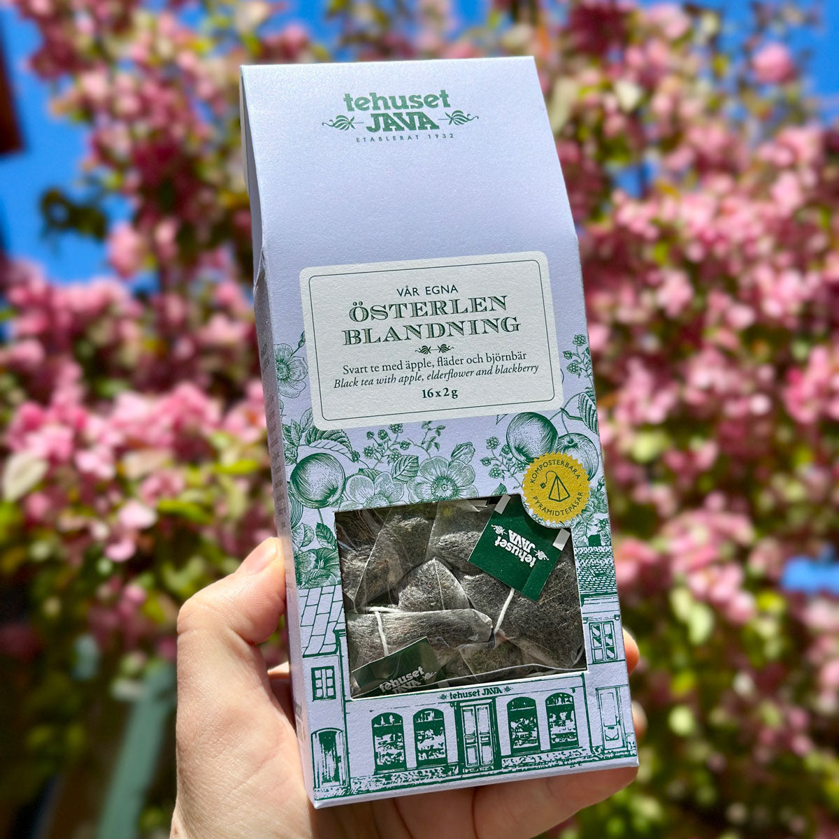 Te package with floral background