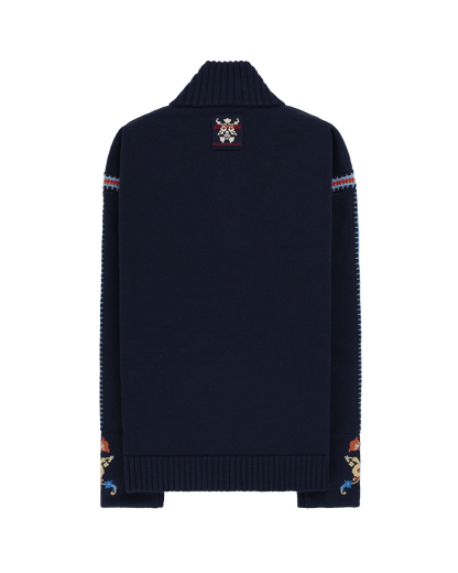 A tribute to Norwegian heritage and tradition. Crafted from 100% Norwegian wool, featuring embroidered motifs inspired by the Norwegian Bunad. Blending timeless Norwegian craftsmanship with modern functionality for both outdoor adventures and everyday elegance.