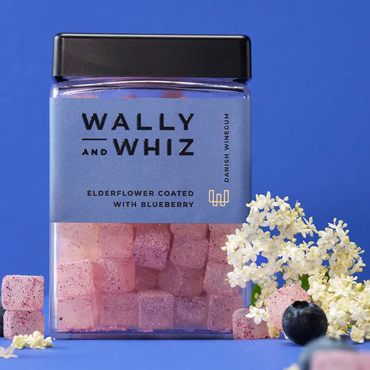 Wally and Whiz loves all flavors! Their winegums always consist of two complementary flavors. That is, two flavors that enhance each other or otherwise combine into a delicious taste experience. Choose between gummies with the tart flavor of cherry accompanied by a sour cherry dusting or Elderflower winegums cube coated with blueberry with the perfect chew.