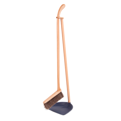 Iris Hantverk Standing Dustpan and Brush Set, Iris Hantverk, Huset | Modern Scandinavian Design